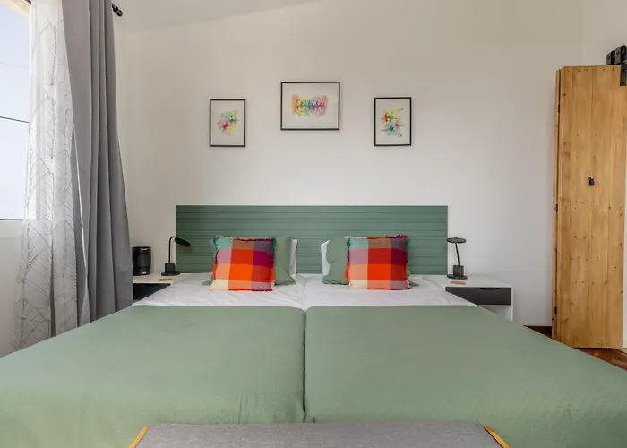 Coastal Mountain & Sea View Hideaway With Free Parking Сан-Висенти